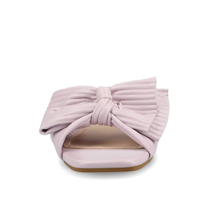 Journee SERLINA PLEATED SLIDE SANDALS IN FOIL - Lilac