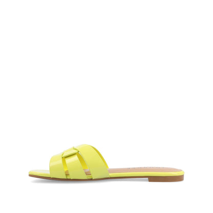 Journee ARRINA SLIDE SANDALS IN STATEMENT PATENT - Yellow Patent