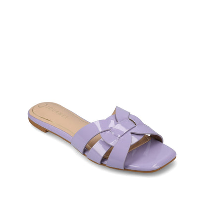 Journee ARRINA SLIDE SANDALS IN STATEMENT PATENT - Lilac Patent