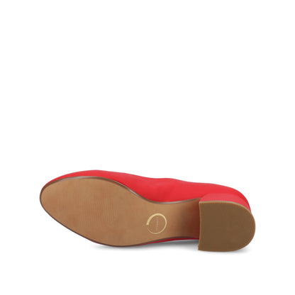 Journee SAAR II VEGAN LEATHER PUMP HEELS IN WIDE - Red PU