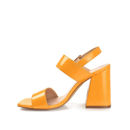 Journee ADRAS STRAPPY BLOCK HEELS IN PATENT - Orange Patent