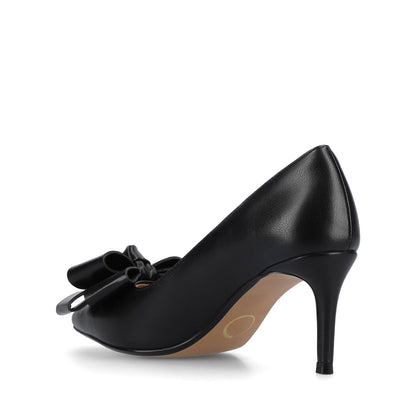 Journee CRYSTOL STILETTO PUMP HEELS IN VEGAN LEATHER IN WIDE - Black