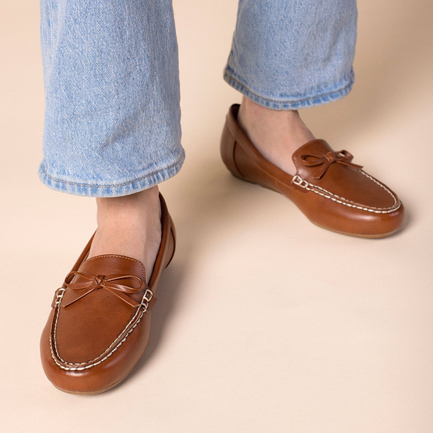 Journee NOVELLA DRIVING LOAFER IN WIDE - Cognac
