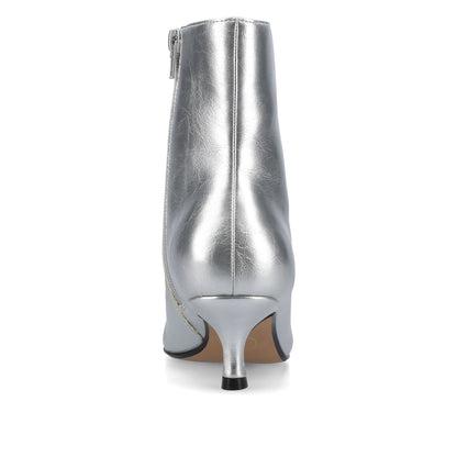Journee ARELY POINTED TOE BOOTIES IN WIDE - Silver