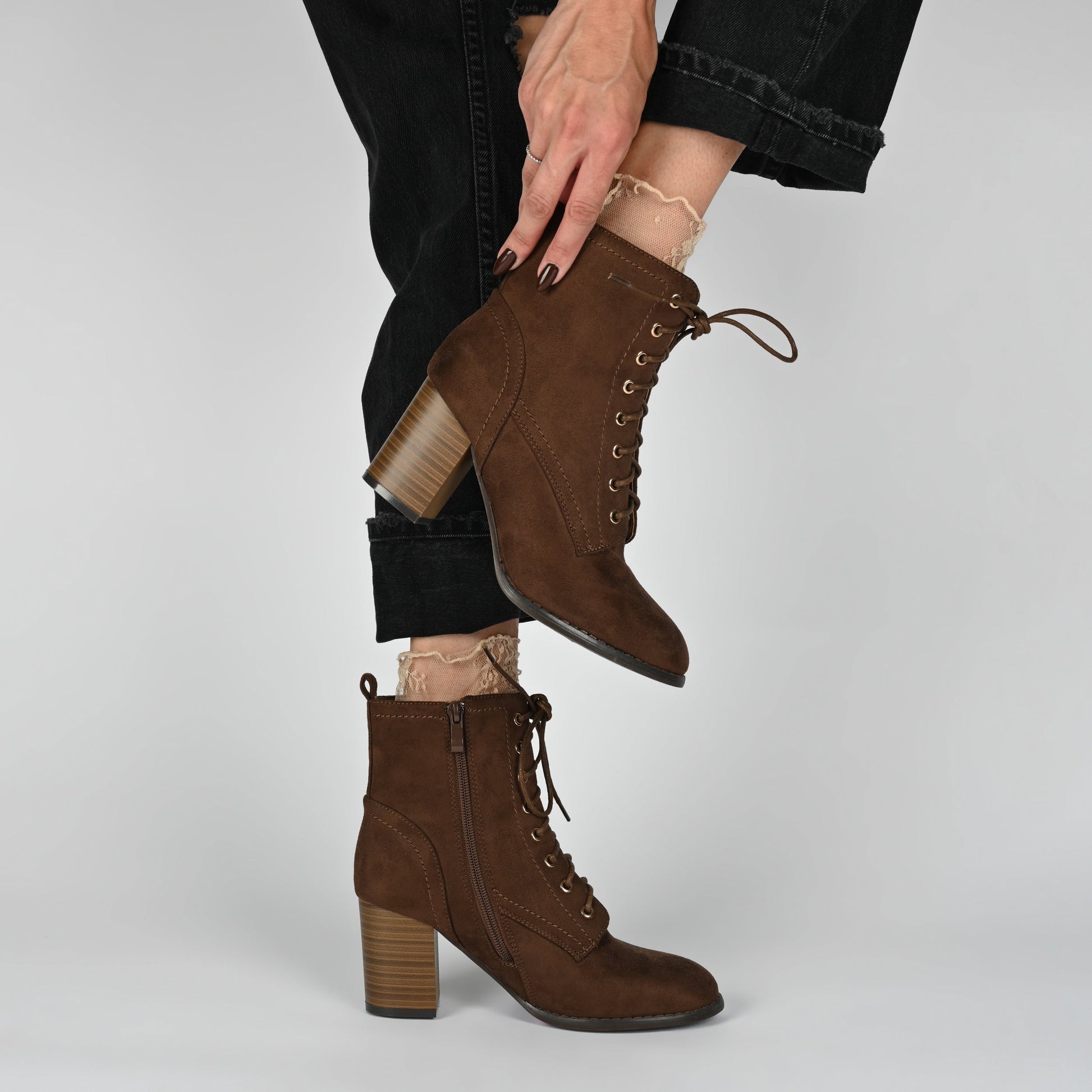 Journee BAYLOR VEGAN LEATHER LACE-UP BOOTIES IN WIDE - Oxblood Patent