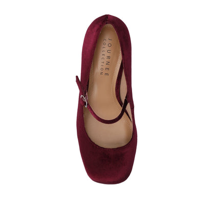 Journee OKENNA MARY JANE PUMP HEELS IN WIDE - Wine